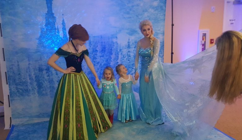Kids with Princess Frozen
