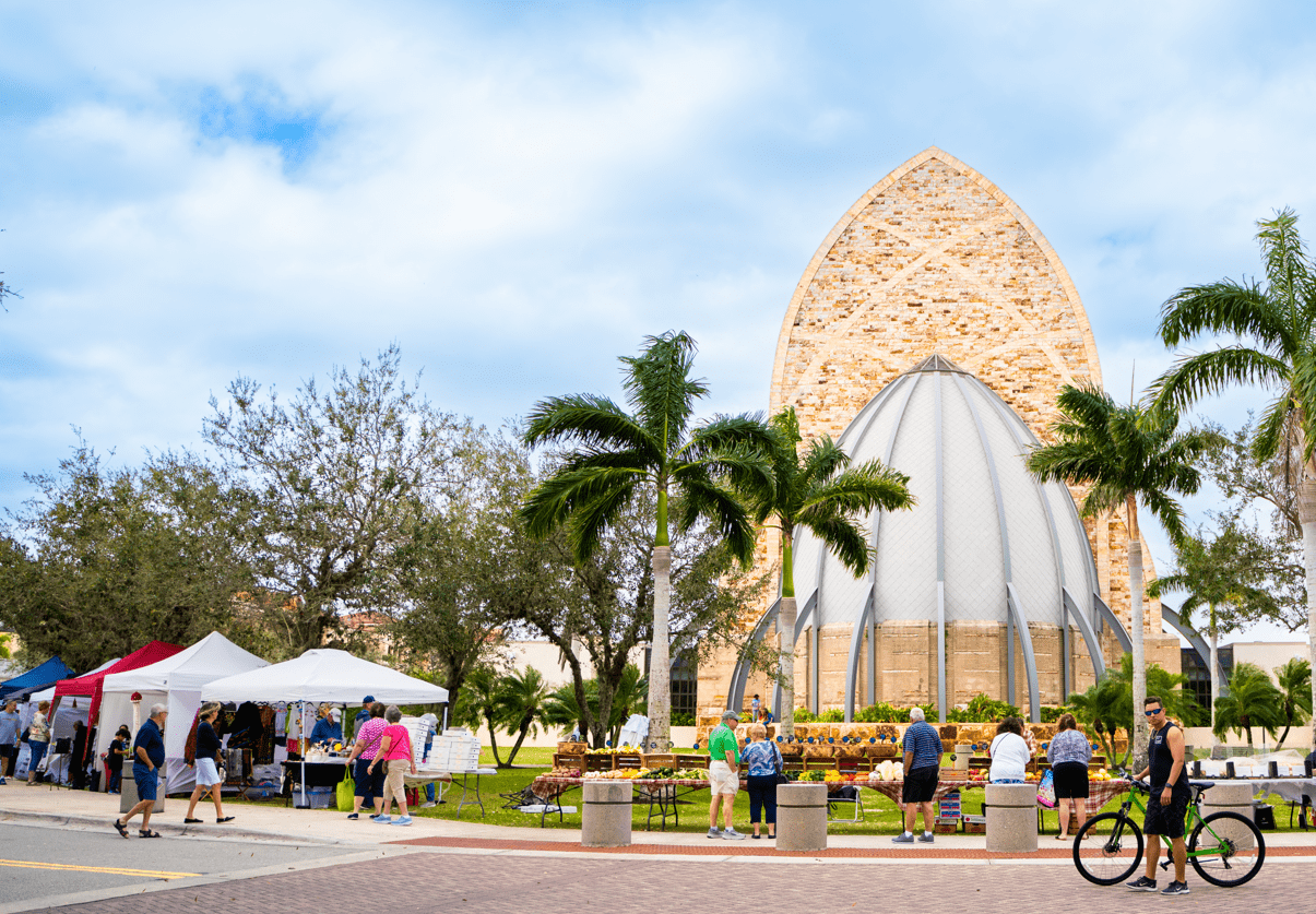 Farmers Market in the Ave Maria Town Center